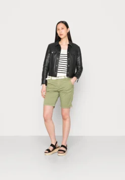 Esprit -Esprit 021f89f577564e1a9877bee90bc003b0 scaled