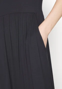 ESPRIT Cve City Dress - Jerseyjurk - Black 13 ESPRIT Cve City Dress - Jerseyjurk - Black -Esprit 141313af6e5442d2bb4f3f86fa58d138 scaled