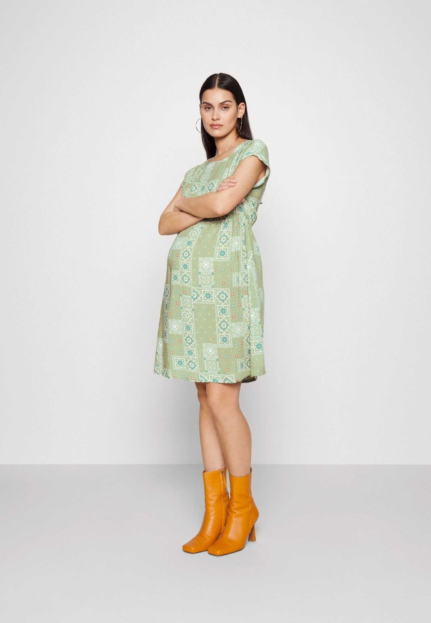 Dress Woven Nursing Short Sleeve- Jerseyjurk - Real Olive 1 Dress Woven Nursing Short Sleeve- Jerseyjurk - Real Olive