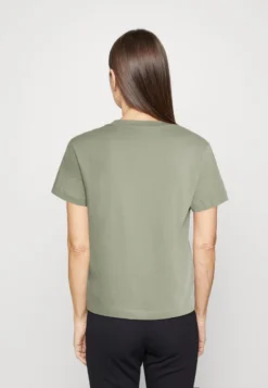 ESPRIT Core - T-Shirt Basic - Light Khaki -Esprit 1ddd77a0daa04b32be2c13a330e928fb scaled