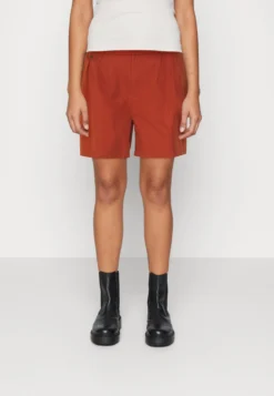 ESPRIT Natural Dyed - Shorts - Terracotta