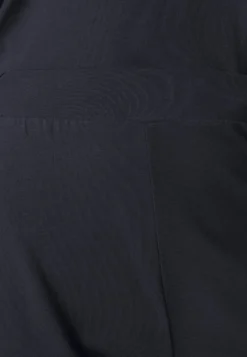 ESPRIT Beautiful Basics Long Leg Long Sleeve - Pyjama - Navy -Esprit 23797887fe784c49b3c39fbc2c48bb84 scaled