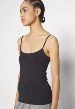 ESPRIT Strap - Top - Black 13 ESPRIT Strap - Top - Black -Esprit 2501d4ad7676469a83ab2e6a8c4202d8 scaled