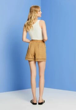 ESPRIT Shorts - Khaki Beige 15 ESPRIT Shorts - Khaki Beige -Esprit 2826159c8c804cc6856cd6a849065077
