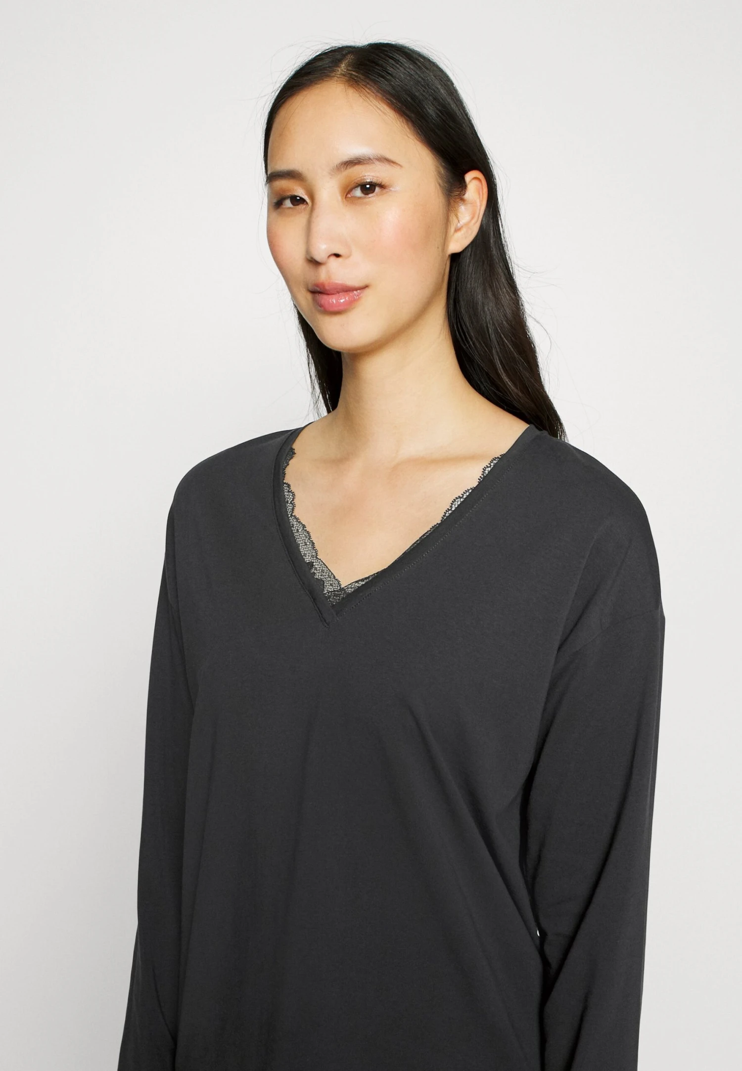 ESPRIT Seasonal Solid Long Leg Long Sleeve - Pyjama - Black 4 ESPRIT Seasonal Solid Long Leg Long Sleeve - Pyjama - Black - Afbeelding 4