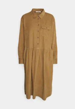 ESPRIT Jurk -Beige -Esprit 2f110b11e1fe4ee7b557b768938a6358 scaled