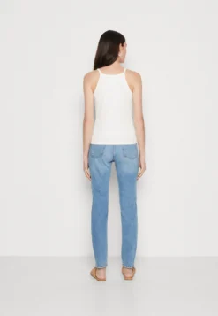 Edc By Esprit Embro - Top - Off White 8 Edc By Esprit Embro - Top - Off White -Esprit 31115fc45bc941f1a1dca42f2bb2850d scaled