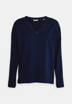 ESPRIT Seasonal Solid Long Leg Long Sleeve - Pyjama - Ink -Esprit 3473b8d666d24a9bb5a1afeb02fceef0 scaled