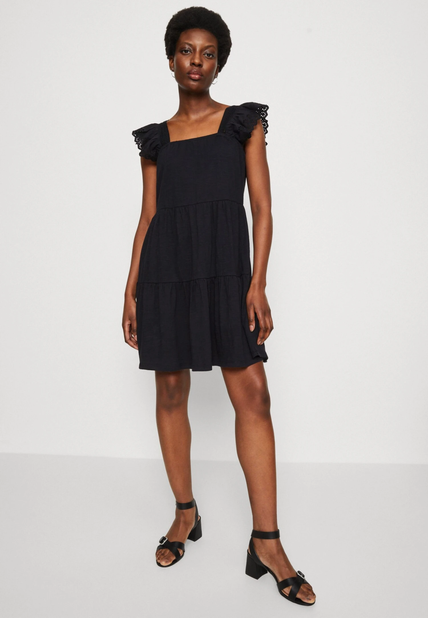 Edc By Esprit Dress - Jerseyjurk - Black 4 Edc By Esprit Dress - Jerseyjurk - Black - Afbeelding 4
