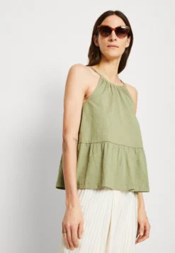 ESPRIT Top - Light Khaki 9 ESPRIT Top - Light Khaki -Esprit 3828287bc4ca4bc9801c783f32bd7c2d scaled