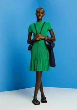 ESPRIT Mit Plisseefalten Und Stehkragen - Gebreide Jurk - Emerald Green -Esprit 3e1884cf8fe34dbf88e58e53661f564f