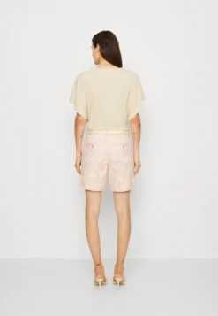 ESPRIT Print- Shorts - Pastel Pink -Esprit 4749fa596a5e4ad3a3994206e1a1fc95 scaled