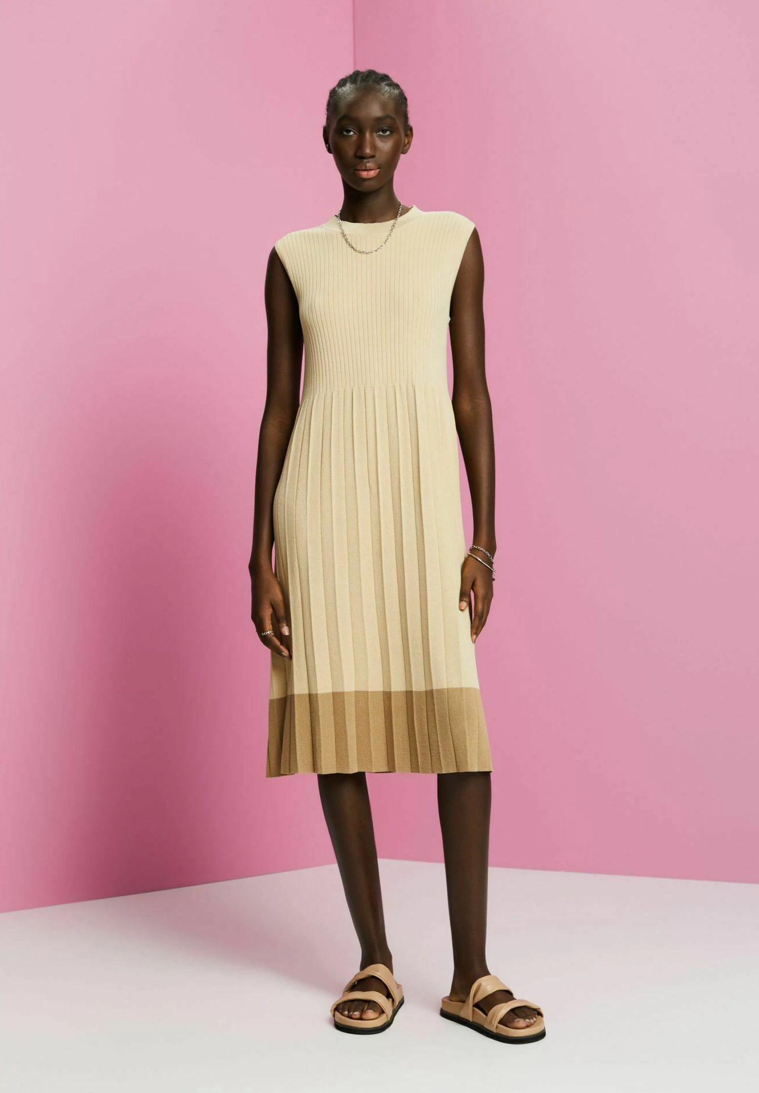 ESPRIT Ärmelloses Mit Rundhals - Gebreide Jurk - Light Beige 6 ESPRIT Ärmelloses Mit Rundhals - Gebreide Jurk - Light Beige - Afbeelding 6