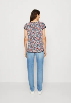 ESPRIT F Aop - T-Shirt Print - Navy -Esprit 4bf89f9ea0644e9da4de3794e84c3932 scaled