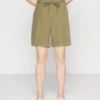 ESPRIT Shorts - Pistachio Green