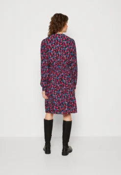 ESPRIT Tie - Jurk - Pink -Esprit 605835e4f4e344d3953ca5acf212c003 scaled