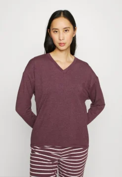 ESPRIT Y D Sus Mel Long Leg Long Sleeve - Pyjama - Bordeaux -Esprit 64c06f33fa7042ce9d0052471b6824c8 scaled