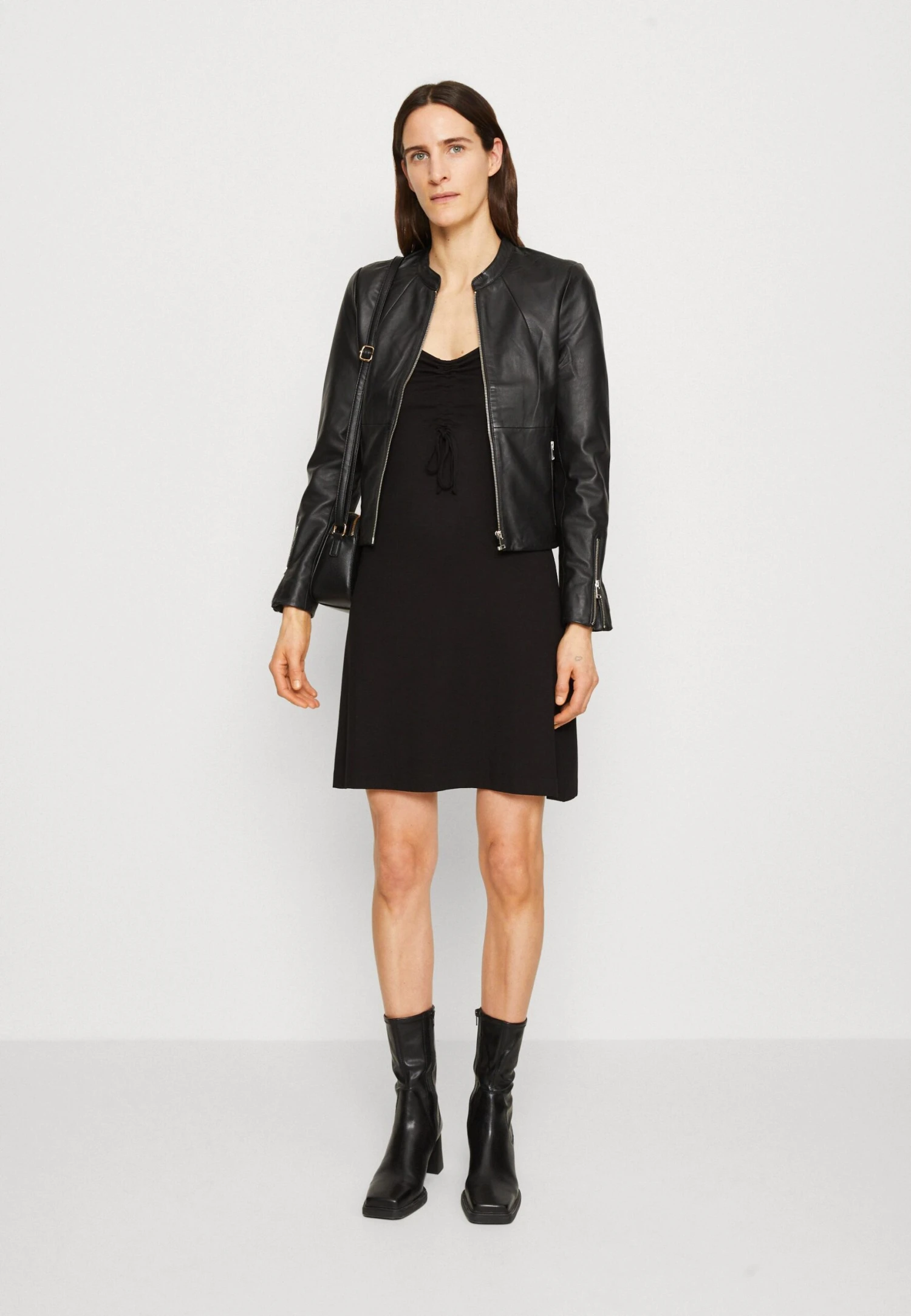 Edc By Esprit Cv Strap - Jurk - Black 2 Edc By Esprit Cv Strap - Jurk - Black - Afbeelding 2