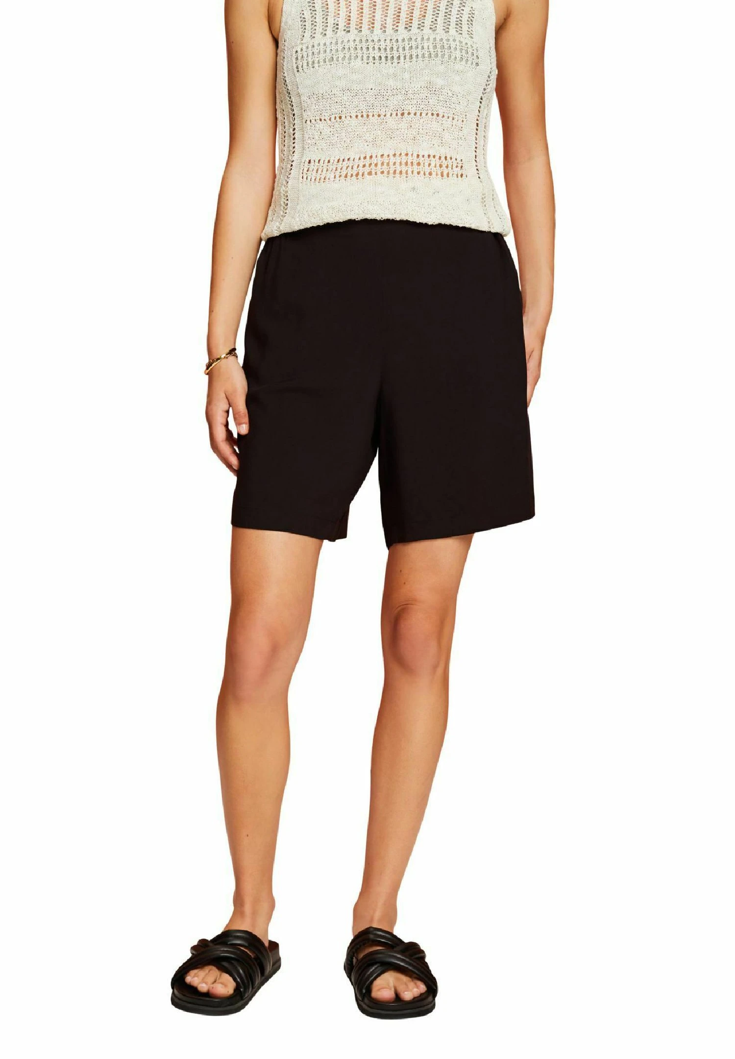 ESPRIT Shorts - Black 1 ESPRIT Shorts - Black