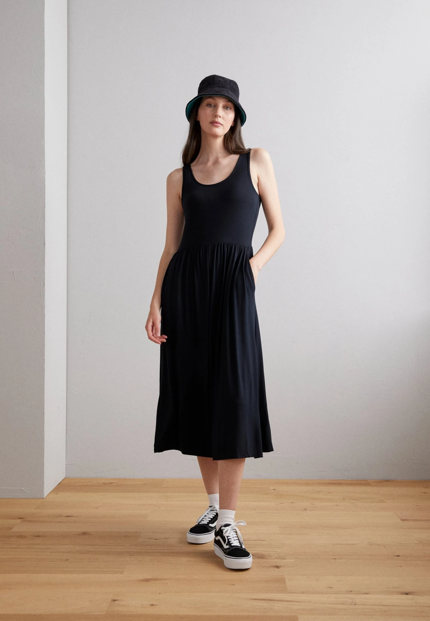 ESPRIT Cve City Dress - Jerseyjurk - Black 2 ESPRIT Cve City Dress - Jerseyjurk - Black - Afbeelding 2