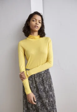 ESPRIT Cll F Turtle - Longsleeve - Yellow