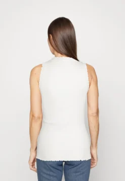 Edc By Esprit Top - Off White -Esprit 9adf23a75b76424e98f403bad388594d scaled