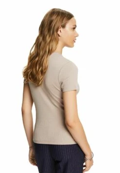 ESPRIT T-Shirt Basic - Light Taupe 16 ESPRIT T-Shirt Basic - Light Taupe -Esprit a00d5f0934094215944185d0b1325908