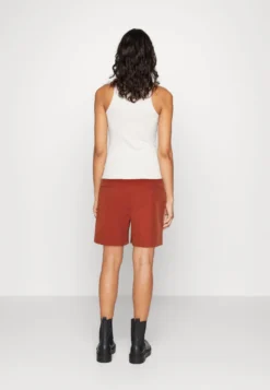 ESPRIT Natural Dyed - Shorts - Terracotta -Esprit a1ece0936d8b4420b0ab17bb66e2d2fd scaled