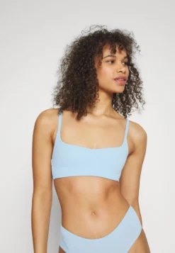 ESPRIT Jaquard Stripe K Par- Bikinitop - Pastel Blue -Esprit acb7f08c9b2e4875aa3e8ad0d02a7a04 scaled