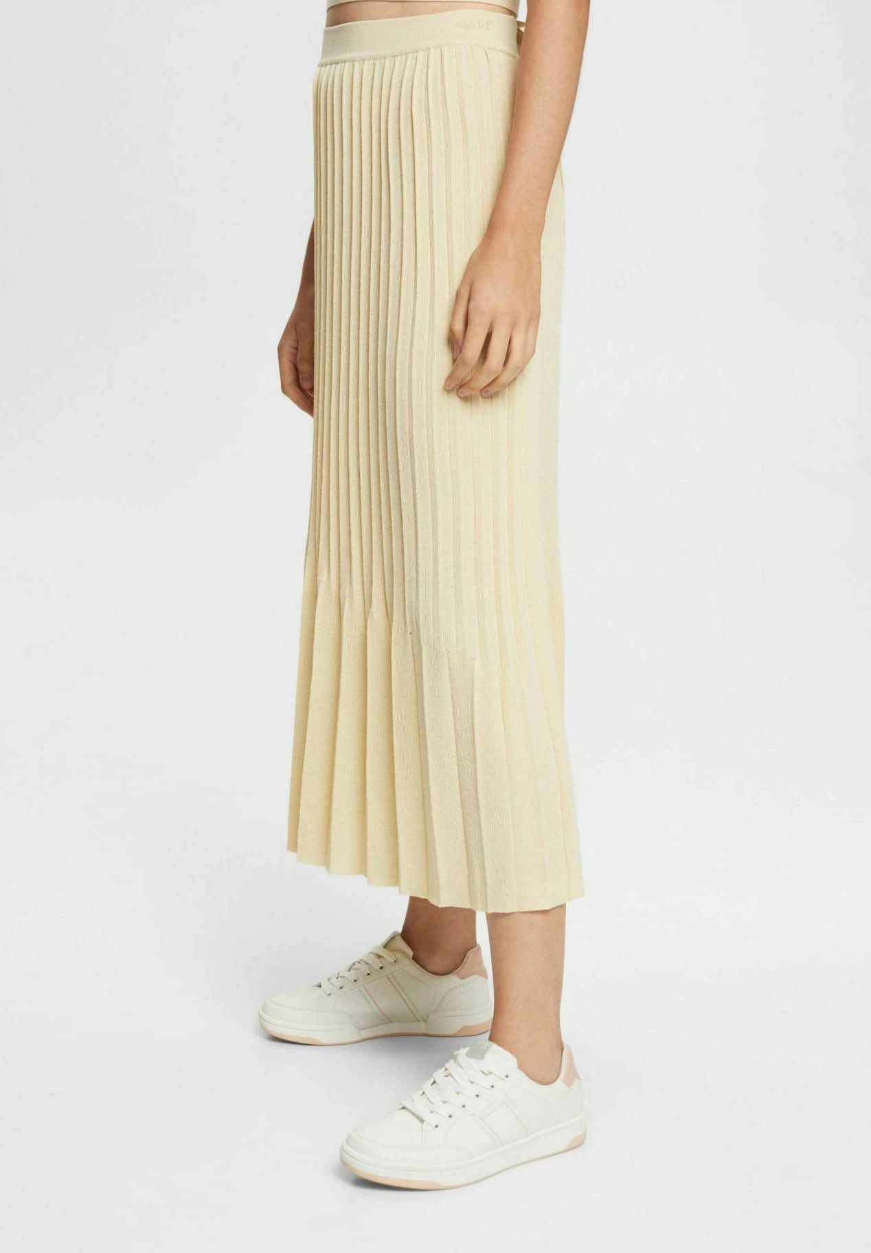 ESPRIT Flat - A-Lijn Rok - Sand 1 ESPRIT Flat - A-Lijn Rok - Sand
