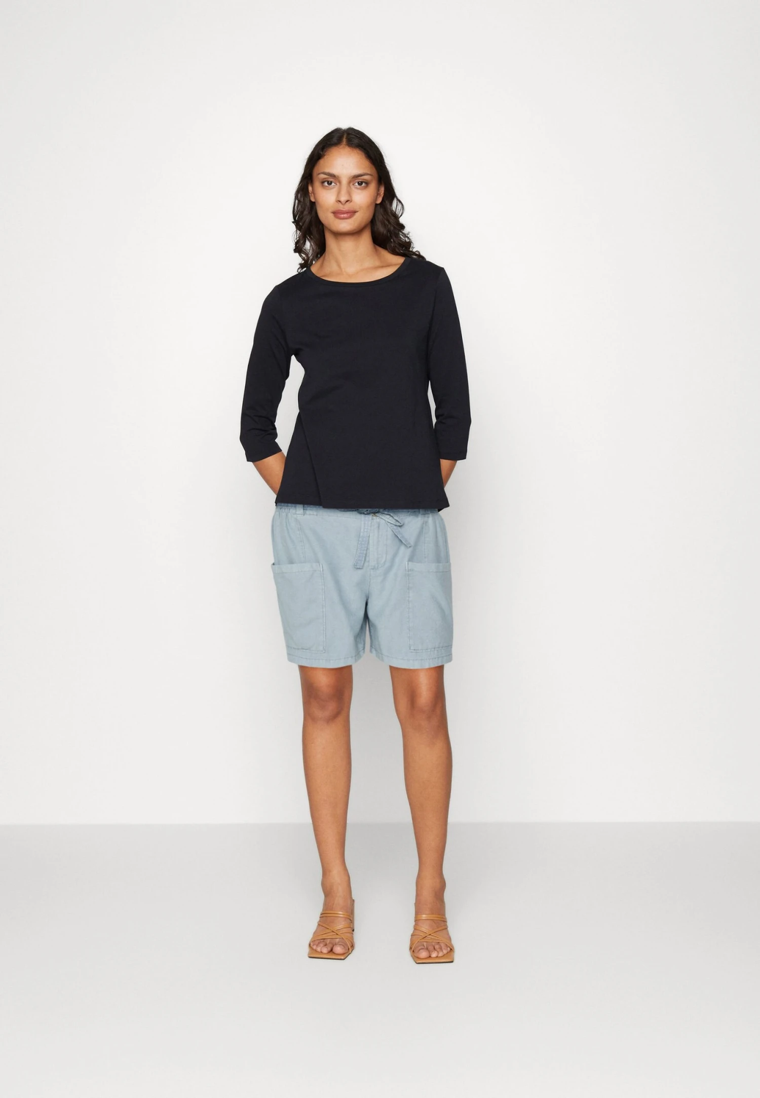 ESPRIT Shorts - Light Blue Lavender 2 ESPRIT Shorts - Light Blue Lavender - Afbeelding 2
