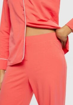 ESPRIT Beautiful Basics Long Leg Long Sleeve - Pyjama - Coral -Esprit c1bfb7ab9918464a90649797affe15ee