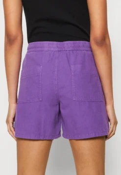 ESPRIT Shorts - Purple 9 ESPRIT Shorts - Purple -Esprit c46895c71f7544b7b356c3793359789f scaled
