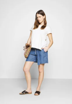 Esprit -Esprit c6a9d24ffcf4485c9ab904ef52293fee scaled