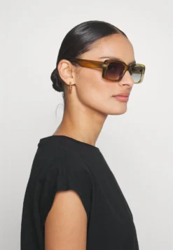 Edc By Esprit Bubble Hem - T-Shirt Print - Black -Esprit d3fa7f7a9bab4170b42b6979956418b9 scaled