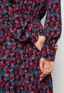 ESPRIT Tie - Jurk - Pink -Esprit dc7503c3ef2d450d9285cb5a419d9029 scaled