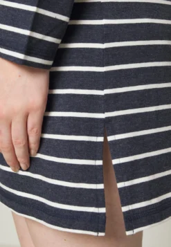 ESPRIT Y/D Stripe Long Slv - Nachtjapon - Navy 9 ESPRIT Y/D Stripe Long Slv - Nachtjapon - Navy -Esprit dd72e9b8512b4dc59a4a8274d31990c4 scaled