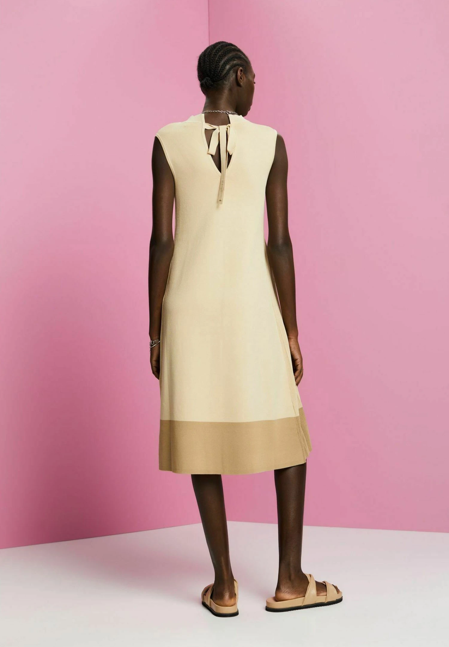 ESPRIT Ärmelloses Mit Rundhals - Gebreide Jurk - Light Beige 5 ESPRIT Ärmelloses Mit Rundhals - Gebreide Jurk - Light Beige - Afbeelding 5