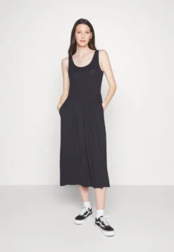 ESPRIT Cve City Dress - Jerseyjurk - Black 10 ESPRIT Cve City Dress - Jerseyjurk - Black -Esprit e8d19327a6a14306bdb1a6bafff2df61 scaled