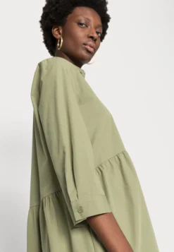 ESPRIT Dresses Light - Jurk - Light Khaki 9 ESPRIT Dresses Light - Jurk - Light Khaki -Esprit ed32ab2e0eed41198a068d457de40a51 scaled