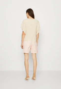 ESPRIT Stitch - T-Shirt Basic - Sand -Esprit f1cb2df37c8e496bb6c373ddaf9dd760 scaled